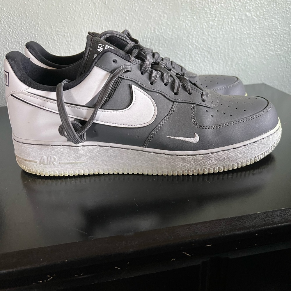 AF1